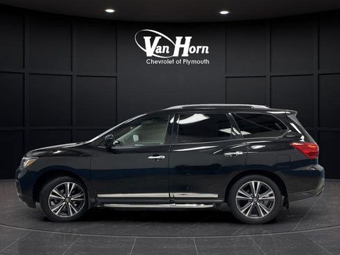 Used 2020 Nissan Pathfinder Platinum image 13
