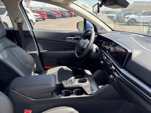 New 2026 Kia Sportage EX FWD image 7
