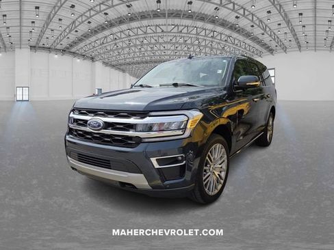 Used 2024 Ford Expedition Limited AWD/4WD image 3