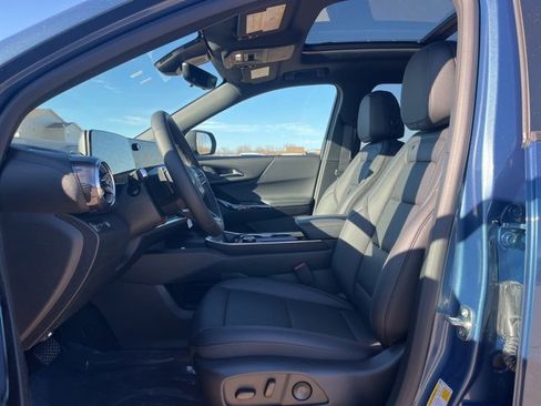 New 2026 Chevrolet Equinox LT w/ Convenience Package II image 14