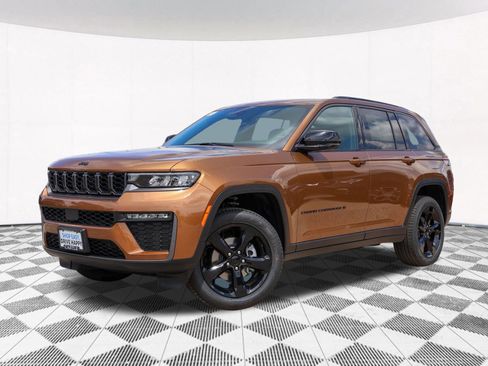 New 2026 Jeep Grand Cherokee Limited AWD/4WD image 2