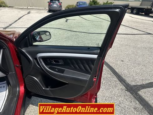 Used 2018 Ford Taurus SEL w/ Equipment Group 201A FWD image 31