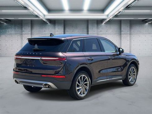 Used 2023 Lincoln Corsair AWD w/ Equipment Group 101A image 6