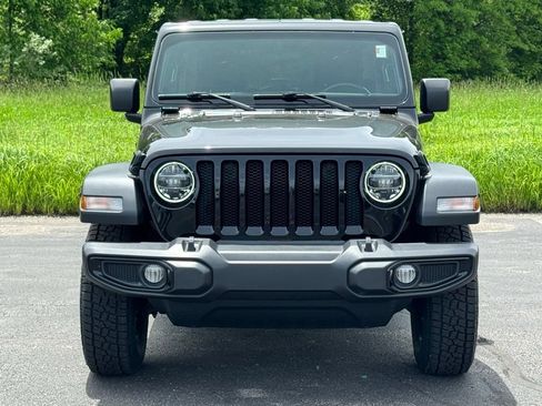 Used 2021 Jeep Wrangler Unlimited Sport AWD/4WD image 3