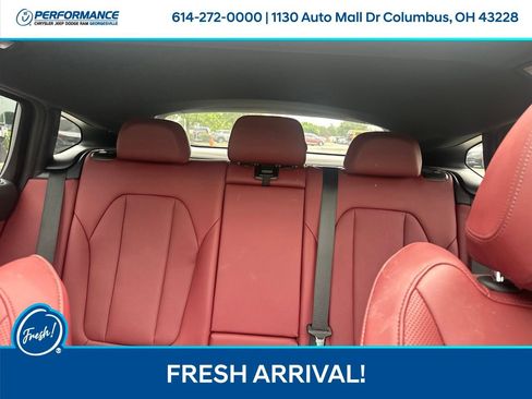 Used 2023 BMW X4 xDrive30i w/ M Sport Package AWD/4WD image 25