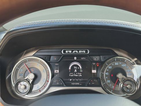 Used 2019 RAM 2500 Limited AWD/4WD image 16