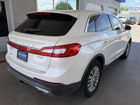 Used 2016 Lincoln MKX Select w/ Select Plus Package AWD/4WD image 5