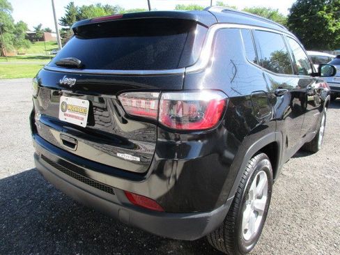Used 2017 Jeep Compass Latitude AWD/4WD image 7