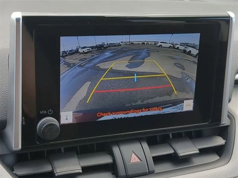 Used 2023 Toyota RAV4 XLE w/ Convenience Package image 27