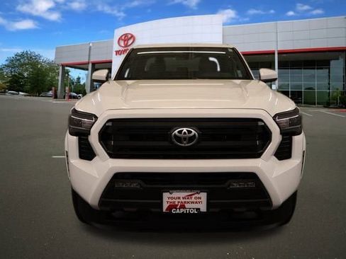 New 2026 Toyota Tacoma SR5 image 7