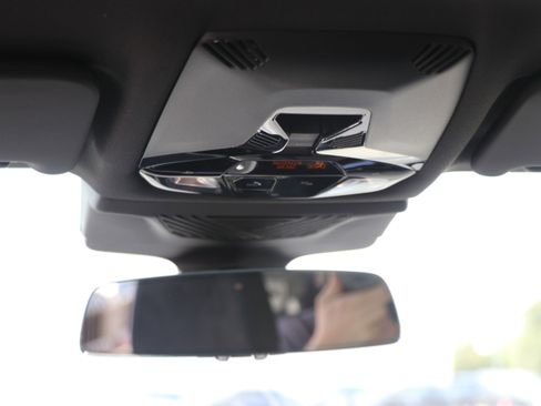 Used 2025 BMW X1 xDrive28i w/ Technology Package AWD/4WD image 31