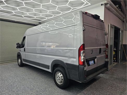 Used 2015 RAM ProMaster 2500 FWD image 3