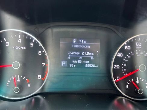Used 2020 Kia Sportage LX FWD image 15