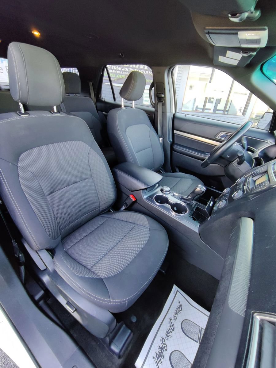 Used 2018 Ford Explorer XLT AWD/4WD image 11