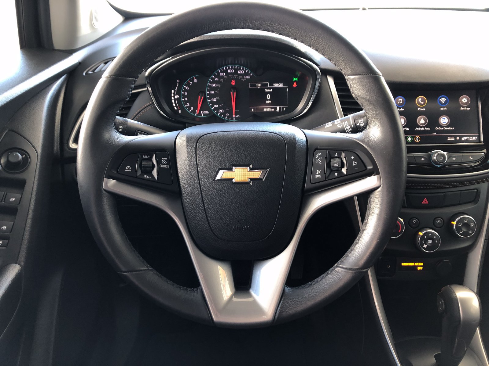 Used 2022 Chevrolet Trax LT w/ LT Convenience Package AWD/4WD image 15