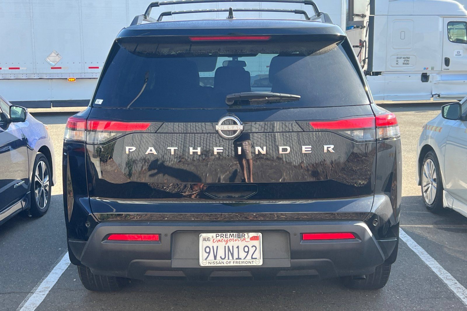 Certified 2025 Nissan Pathfinder SV FWD image 6