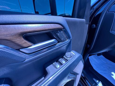 Used 2024 Chevrolet Silverado 3500 High Country w/ Technology Package AWD/4WD image 12