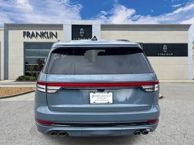 New 2026 Lincoln Aviator 2WD w/ Jet Appearance Package image 6