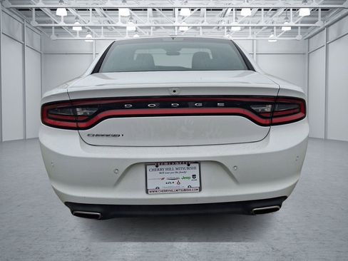 Used 2023 Dodge Charger SXT RWD image 4