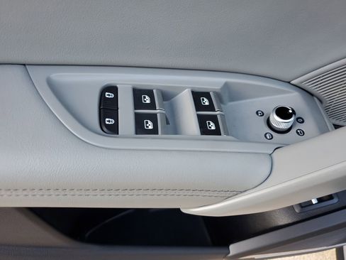 Certified 2022 Audi Q5 2.0T Premium Plus w/ Premium Plus Package image 23