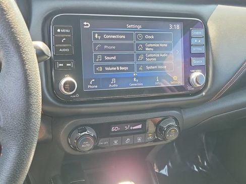 Used 2022 Nissan Kicks SR FWD image 8
