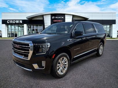 Used 2022 GMC Yukon XL SLT w/ SLT Luxury Package