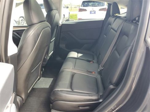 Used 2024 Tesla Model Y Long Range image 8