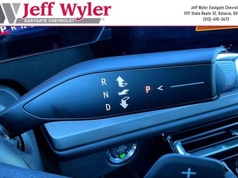 New 2026 Chevrolet Traverse LT w/ Driver Confidence Package FWD image 12
