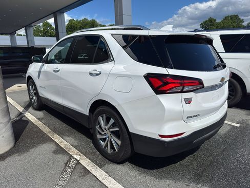 Used 2024 Chevrolet Equinox Premier FWD image 4