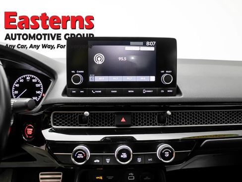 Used 2022 Honda Civic Sport image 12