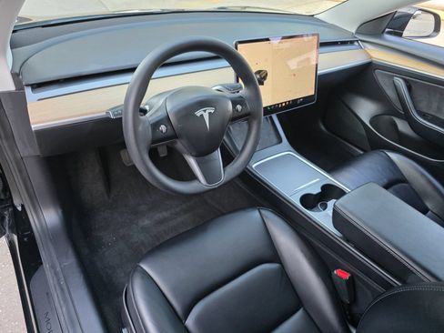 Used 2021 Tesla Model 3 Standard Range Plus RWD image 17