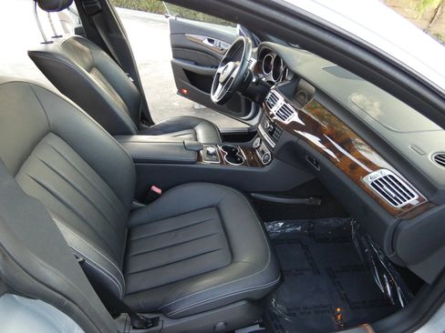 Used 2014 Mercedes-Benz CLS 550 image 25