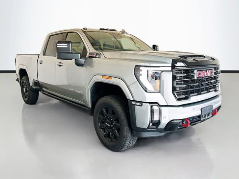 Used 2024 GMC Sierra 2500 AT4 w/ AT4 Premium Plus Package AWD/4WD image 3