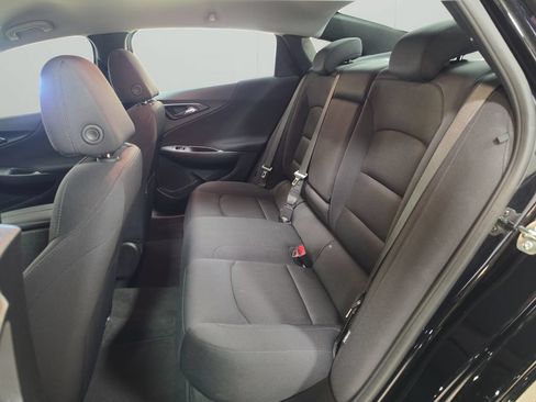 Used 2025 Chevrolet Malibu LT FWD image 14
