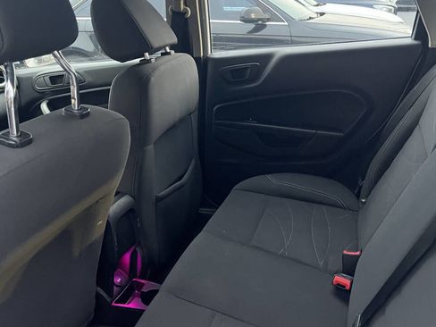 Used 2018 Ford Fiesta SE image 11