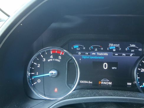 Used 2020 Ford F250 Platinum w/ FX4 Off-Road Package AWD/4WD image 19