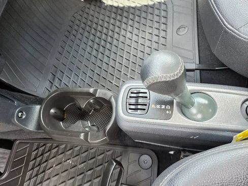 Used 2015 smart fortwo pure RWD image 20