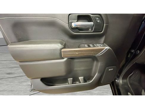 Used 2019 Chevrolet Silverado 1500 LT Trail Boss AWD/4WD image 10