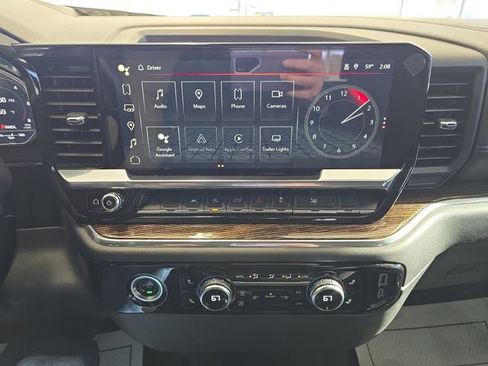 Used 2024 GMC Sierra 1500 Elevation image 15