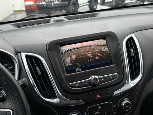 Used 2021 Chevrolet Equinox LT image 4