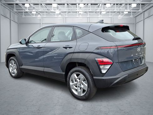 Used 2024 Hyundai Kona SE AWD/4WD image 4