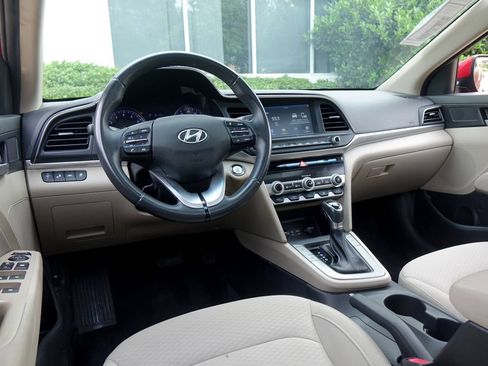 Used 2019 Hyundai Elantra Value Edition FWD image 5