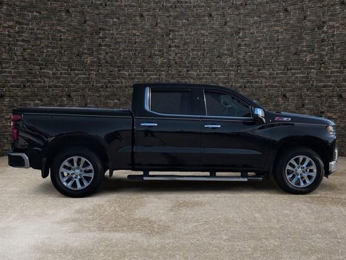 Used 2021 Chevrolet Silverado 1500 LTZ w/ Technology Package AWD/4WD image 3
