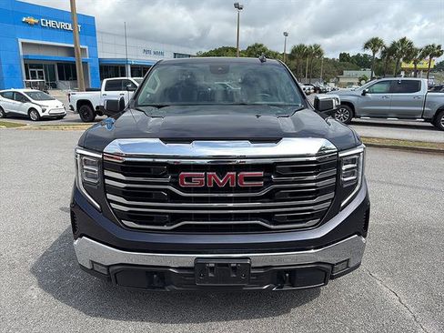 Used 2025 GMC Sierra 1500 SLT AWD/4WD image 8