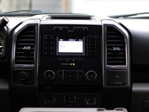 Used 2018 Ford F150 XLT AWD/4WD image 18