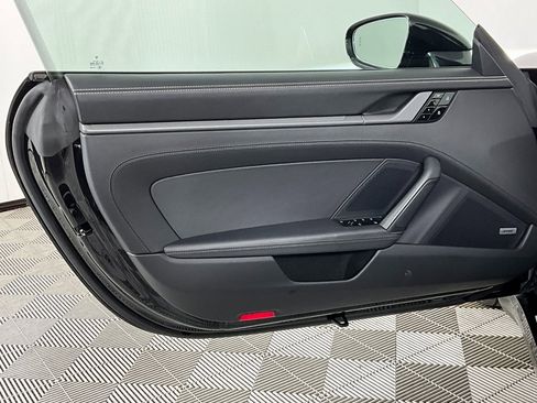 Used 2020 Porsche 911 Carrera 4S image 19