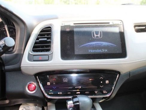 Used 2018 Honda HR-V EX-L image 9
