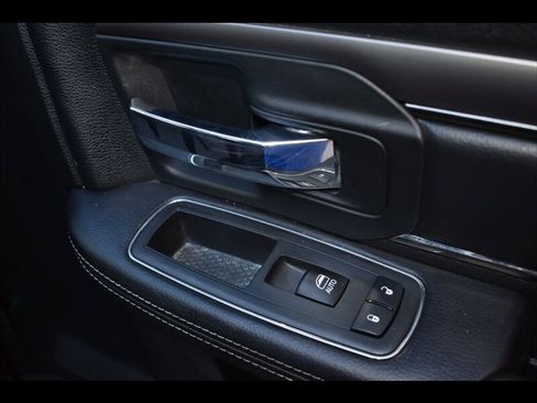 Used 2018 RAM 1500 Sport w/ Sport Premium Group image 34