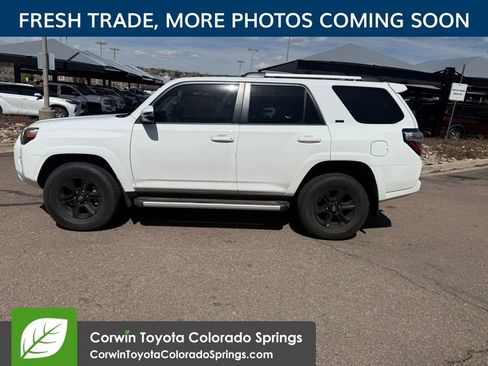 Used 2022 Toyota 4Runner SR5 Premium AWD/4WD image 5