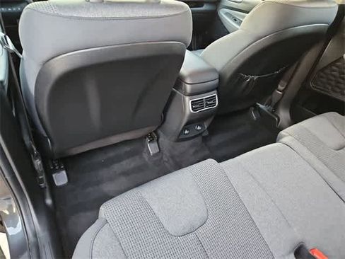 Used 2023 Hyundai Santa Fe SEL w/ Cargo Package image 18